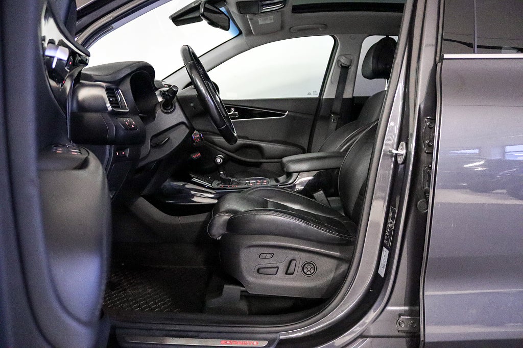 Kia Sorento 2.2 CRDi AWD Special Edit Pano 360kam Infinity