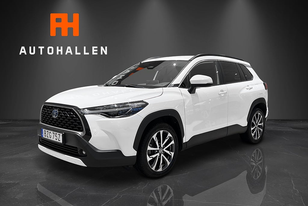 Toyota Corolla Cross Hybrid AWD-i e-CVT Style 2.0 197hk Backkamera / Navi