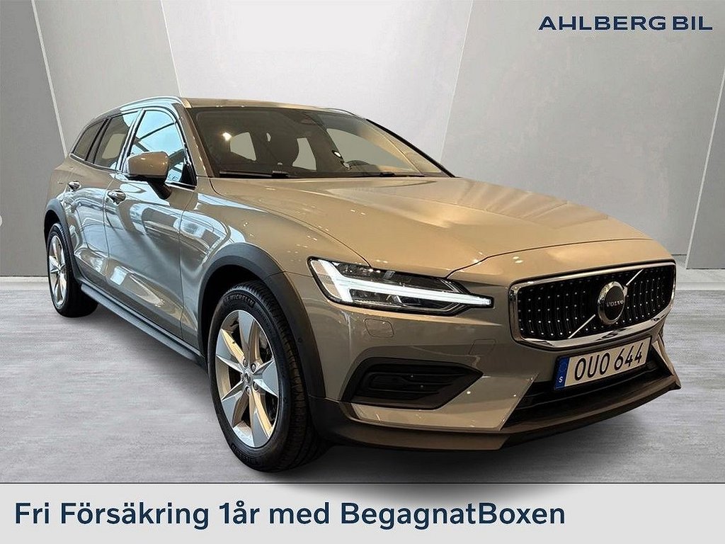 Volvo V60 Cross Country B4 AWD Diesel Core,Klimatpaket, Dragkrok Halvautomatisk, Apple C