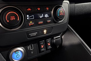 Halvkombi Nissan Leaf 18 av 22