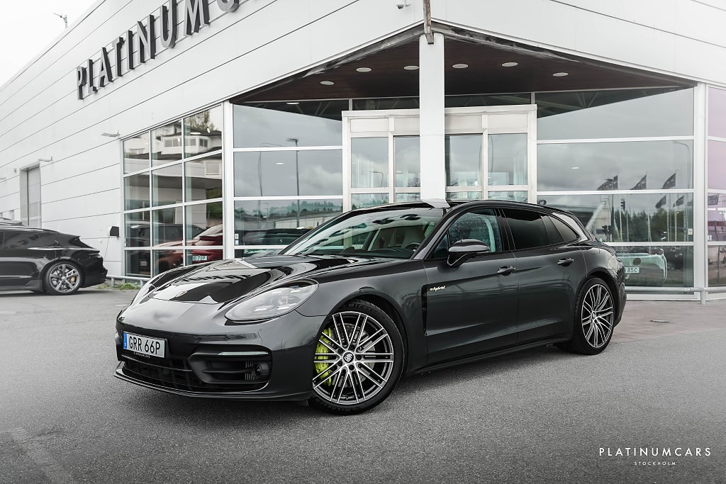 Porsche Panamera 4 E-Hybrid Sport Turismo / LEASEBAR / SE SPEC! 