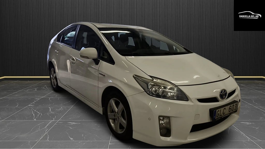 Toyota Prius HYBRID CVT EURO 5 SVENSKSÅLD 136HK