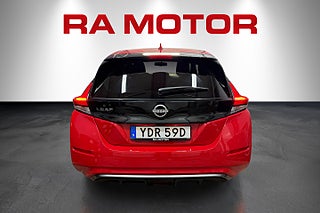 Halvkombi Nissan Leaf 8 av 23