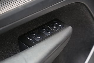 SUV Volvo XC40 8 av 34