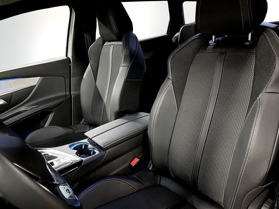 Bild på Peugeot 5008 GT 1.2 PT 130hk Aut - 7-SITS,B-KAMERA,NAV