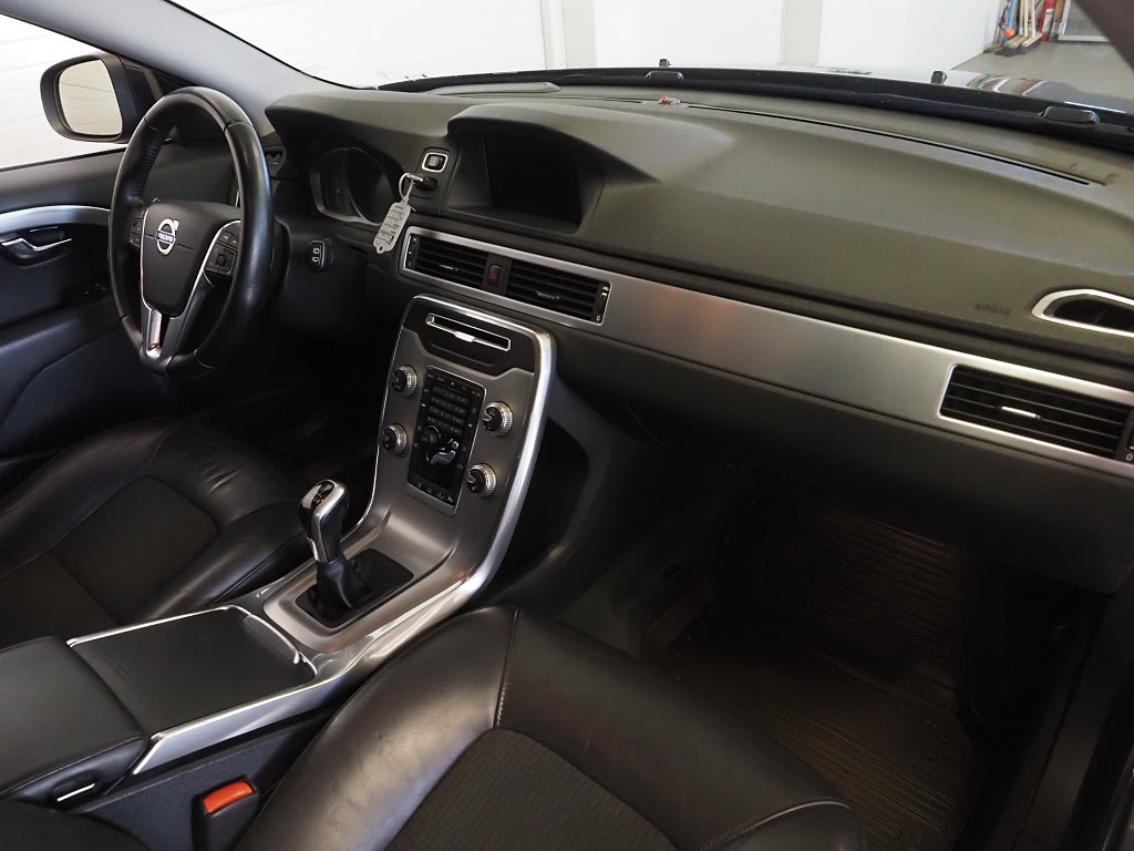 Volvo V70 D4 Classic Momentum D-Värm PDC Adaptiv Farthållare 2016