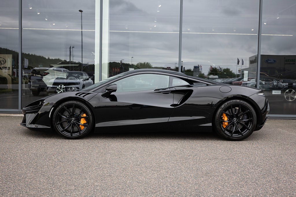 McLaren Artura / 320 mil / Technology Pack / Svensksåld 1 brukare /