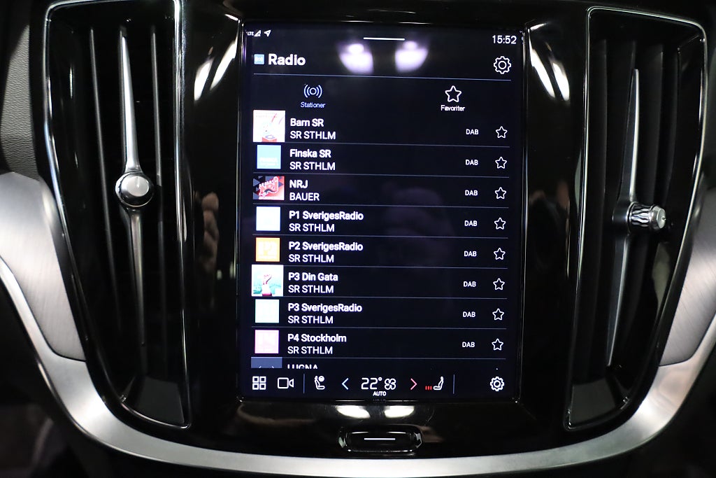 Volvo V60 Recharge T6 350hk AWD Core Edition Aut Drag Leasbar