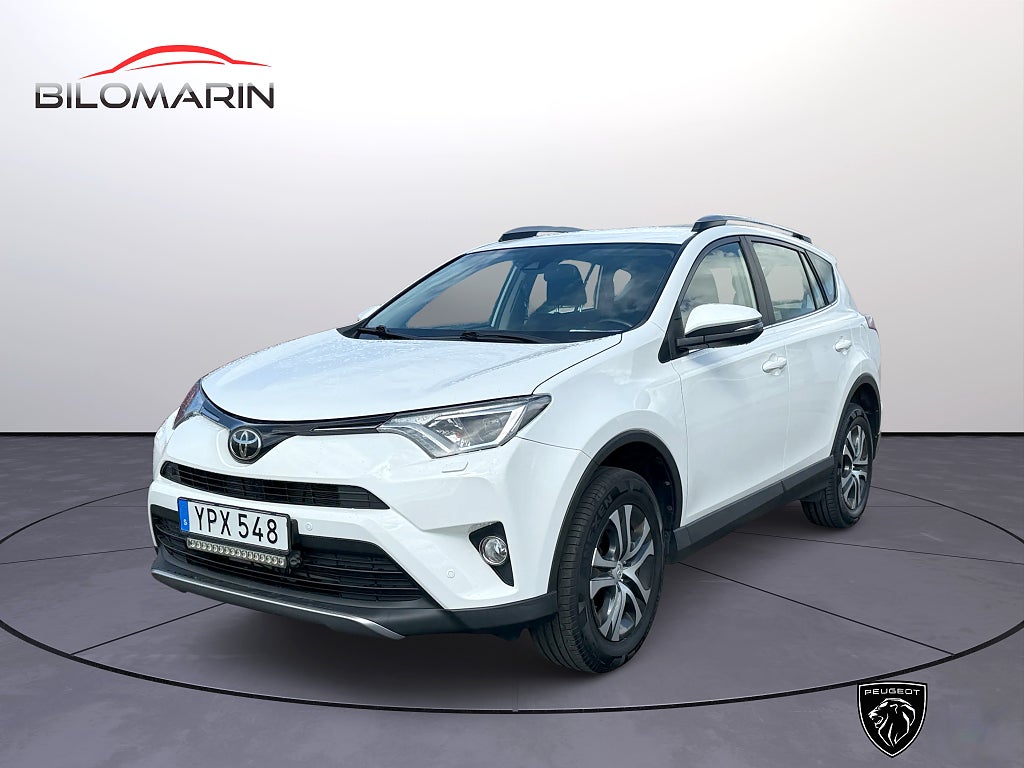 Toyota RAV4 2.0 VVT-i AWD 151hk/MOTORVÄRM/BACKKAMERA/NYSERVAD/SoV
