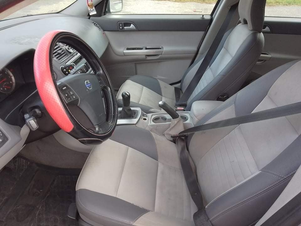 Volvo V50 1.8 Flexifuel Kinetic 125hk 2006, bild 7/36