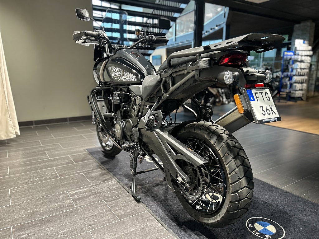 Harley-Davidson Pan America 1250 Special / Slip-on / Adaptive Ride Height