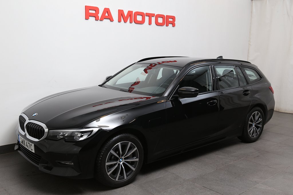 BMW 330e PHEV Touring Sport line Aut Navi Leasbar 2021