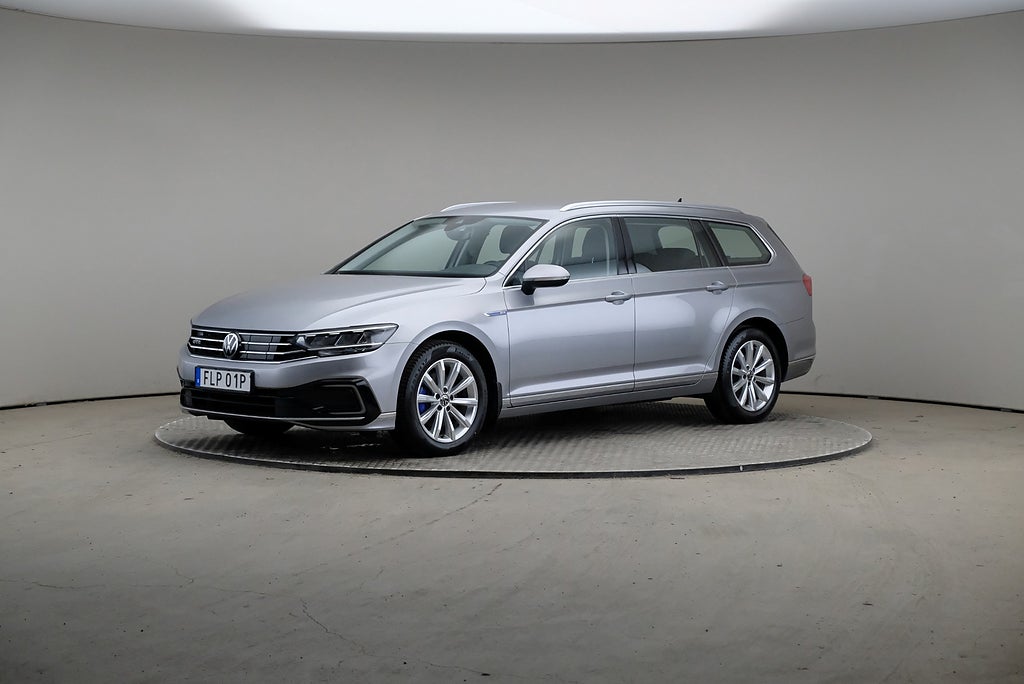 Volkswagen Passat GTE 218hk Värmare