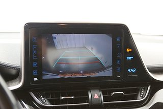SUV Toyota C-HR 19 av 21
