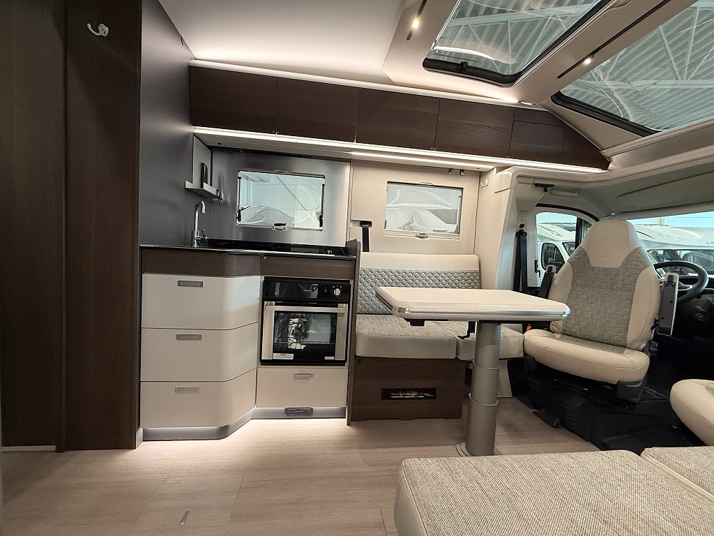 Adria Coral 670 DL Supreme *ALDE*Solcell*Automat*