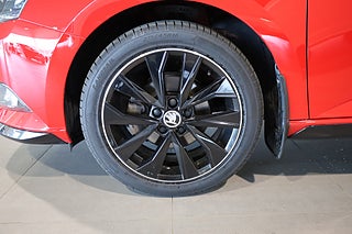 Halvkombi Skoda Fabia 7 av 28