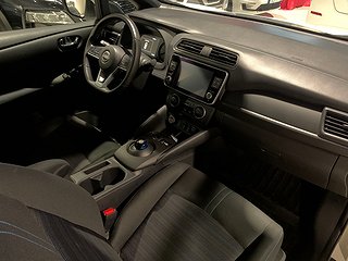 Halvkombi Nissan Leaf 11 av 20