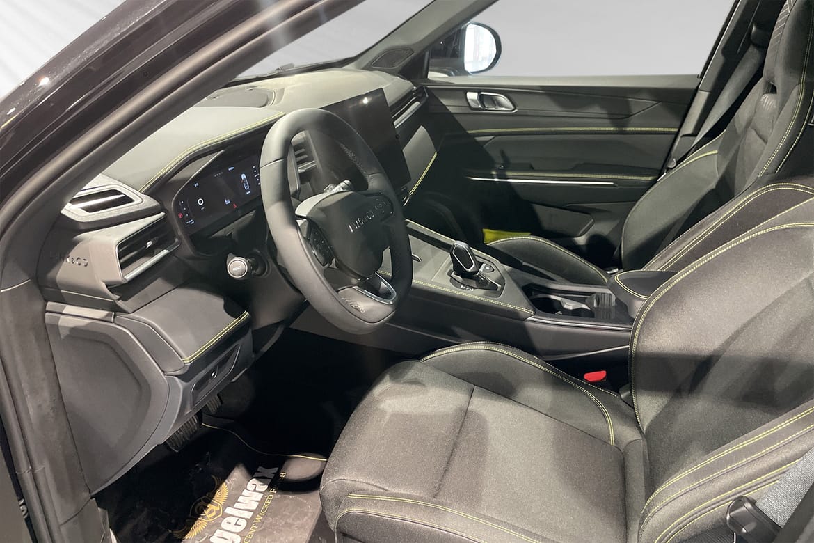 Lynk & Co 01 Core PHEV 2025, bild 7/27