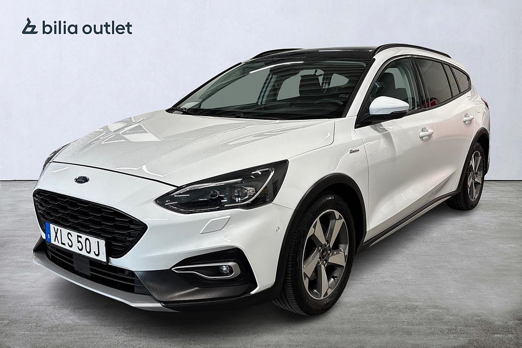 Ford Focus Kombi 1.5 Active Launch Edt Pano Drag B-kam HUD