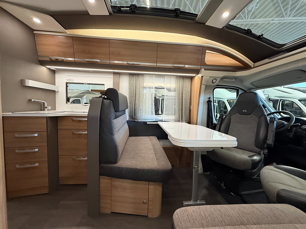 Adria Coral 670 SL Nordkapp *ALDE*Långbäddar*3500kg*
