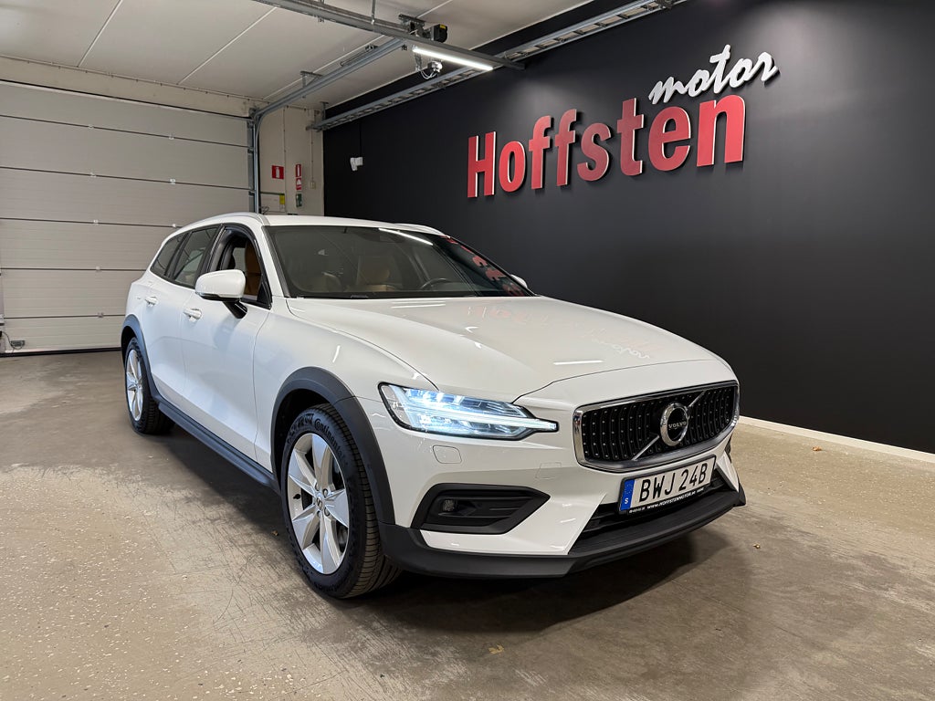 Volvo V60 Cross Country D4 AWD Geartronic Momentum Pro Euro6