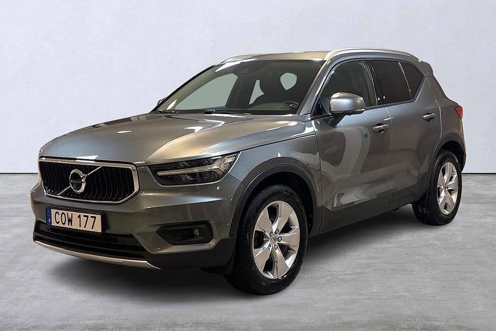 Volvo XC40 D4 AWD Momentum Intro Edition