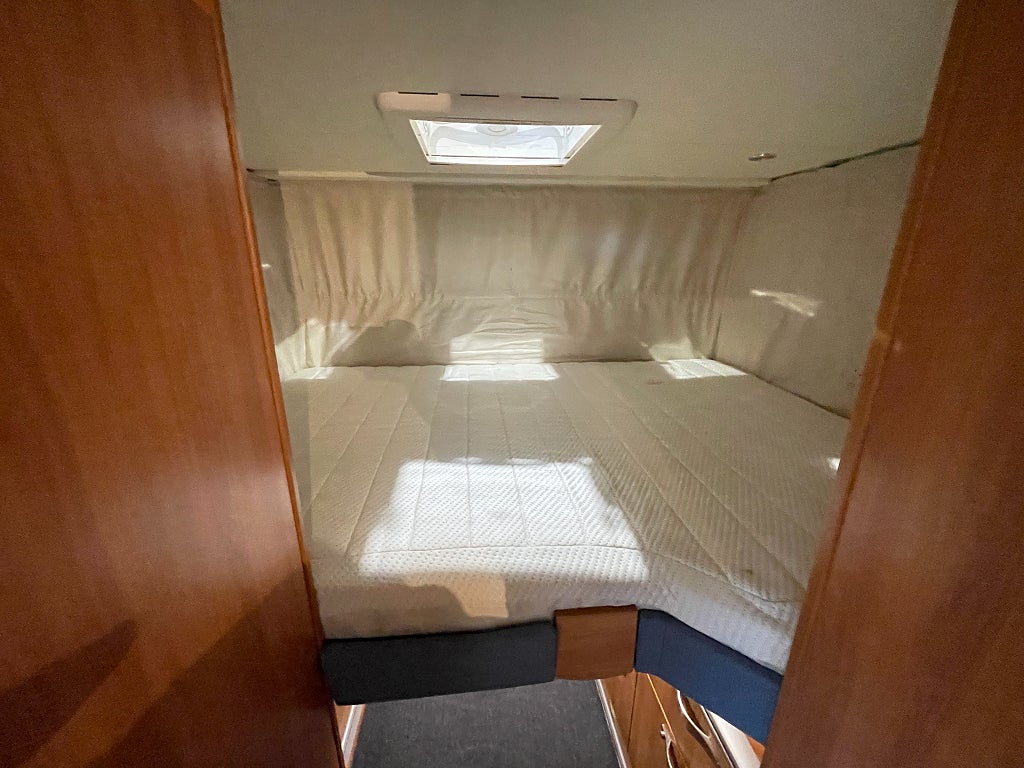 Hymer Compact 408 / Litium / B-kort / Höj och sänkbar säng /   - Hymer