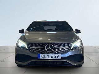 Mercedes-Benz A 180 d 7G-DCT AMG Line Kamera Skinn SoV-hjul – bild 2