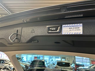 BMW 520d xDrive Touring Steptronic Sport line D&M-Värm/Drag/S&V – bild 18