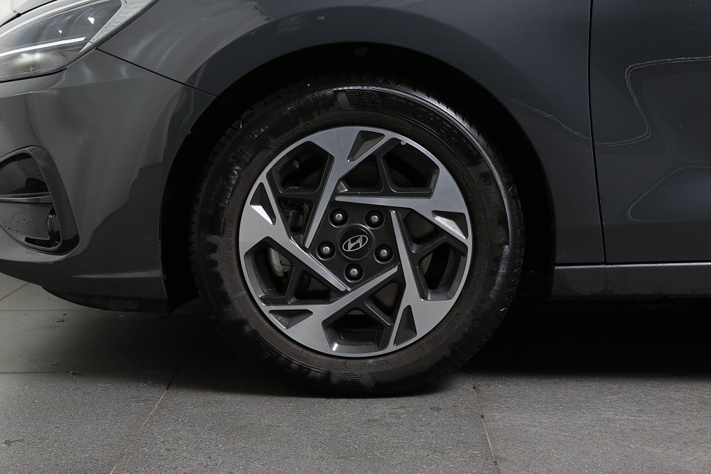 Hyundai i30 1,0 T-GDi MHEV Essential Kombi Aut Navi Kamera