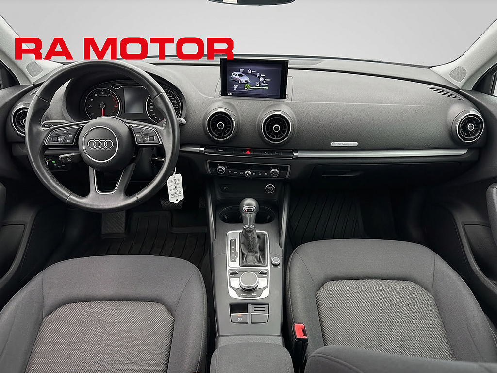 Audi A3 1.5 TFSI 150hk COD S Tronic |Adaptiv|P-sensor|Carplay| 2018