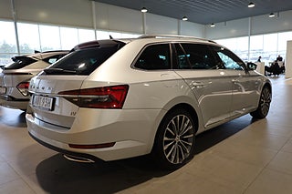 Kombi Skoda Superb 5 av 25