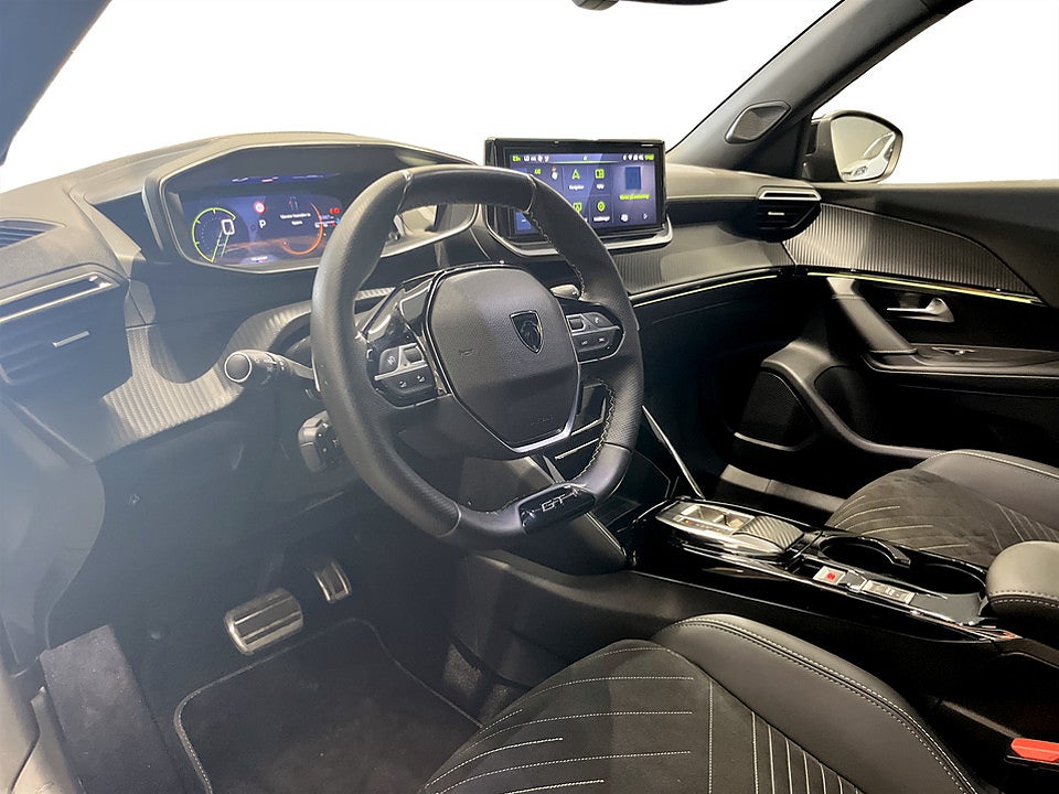 Bild på Peugeot 2008 GT 1.2 PT 130hk Aut B-KAMERA NAVI