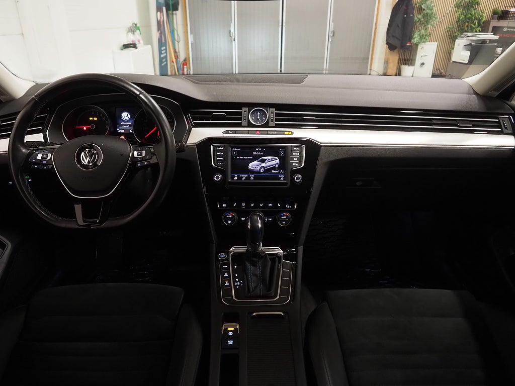 Volkswagen Passat SC GTE 1.4 TSI Plug-in Dragkrok Kamera 2017