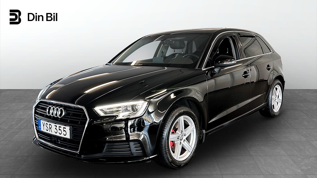 Audi A3 Sportback 30 TFSI, P-värmare, Drag, Adaptiv fart