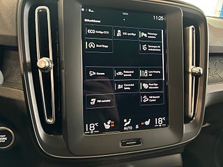 Volvo XC40 T2 Geartronic Momentum S&V/Drag/kamera/Carplay/Pvärm – bild 22