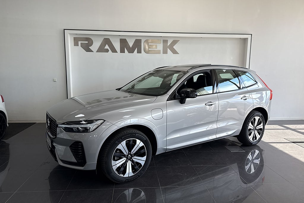 Volvo XC60 Recharge T6 AWD Plus Dark V-hjul Backkamera