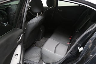 Halvkombi Mazda 3 7 av 11