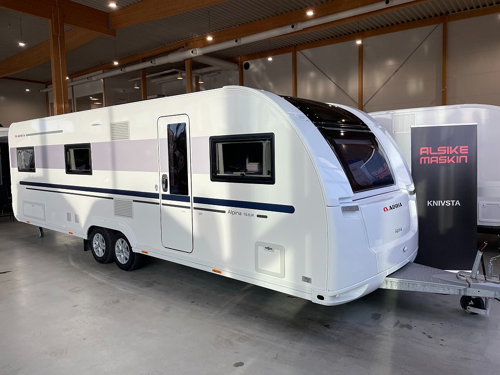 Adria Alpina 763 UK /AC/Barnkammare/8 Bäddar/Ugn/Micro