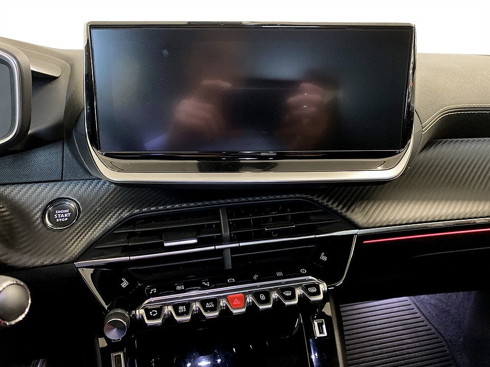 Bild på Peugeot 2008 GT 1.2 PT 130hk Aut - BACKKAMERA, NAV