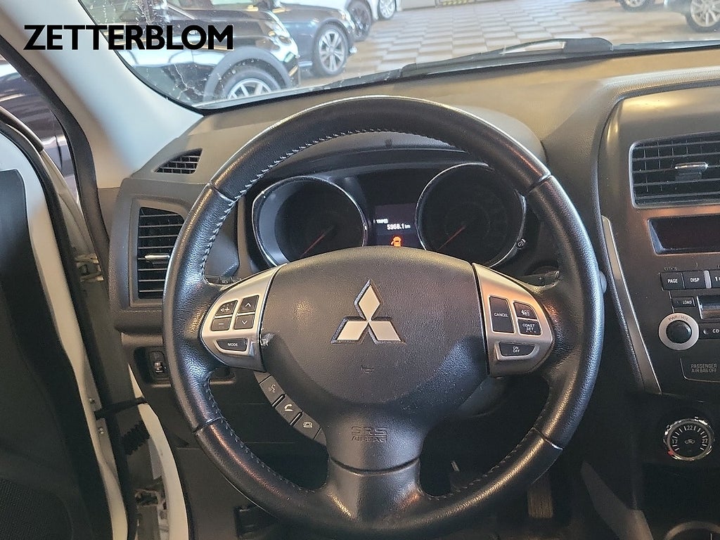 Kombi Mitsubishi ASX 11 av 12