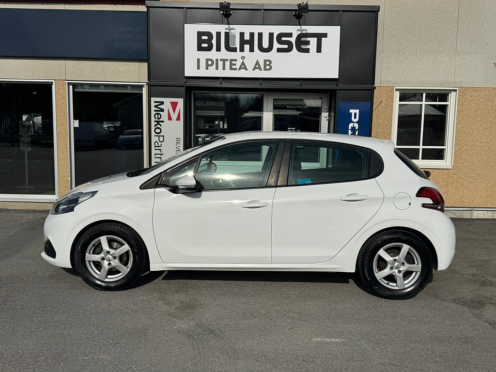 Peugeot 208 ACTIVE PureTech 82hk -17