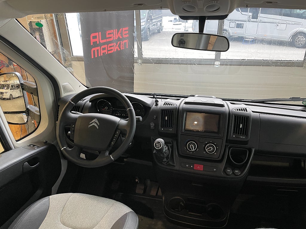 Sun Living A 75 SL / B-körkort/5 bältad/Långbädd/Garage/El-Patron/Fint skic - Sun Living