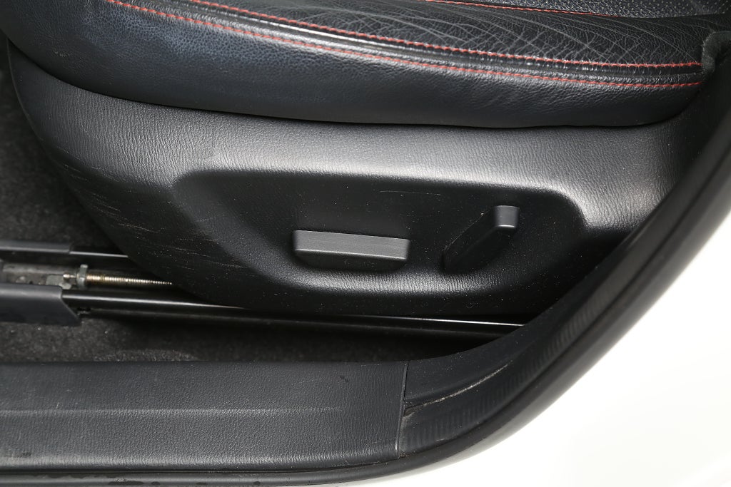 Mazda 3 2,2 DE SKYACTIV-D Optimum Aut Head-up BOSE Skinn Drag 2015