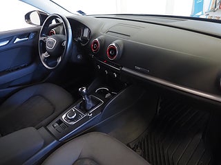Halvkombi Audi A3 11 av 21