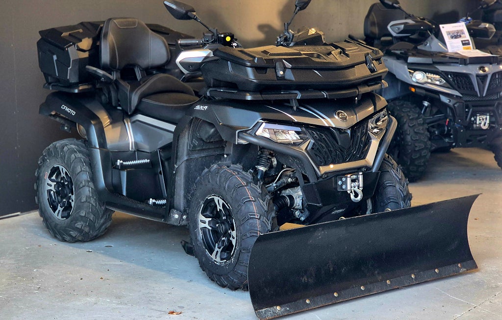 CFMOTO Cforce 625 EPS | T3B | Snöplog | Packbox  