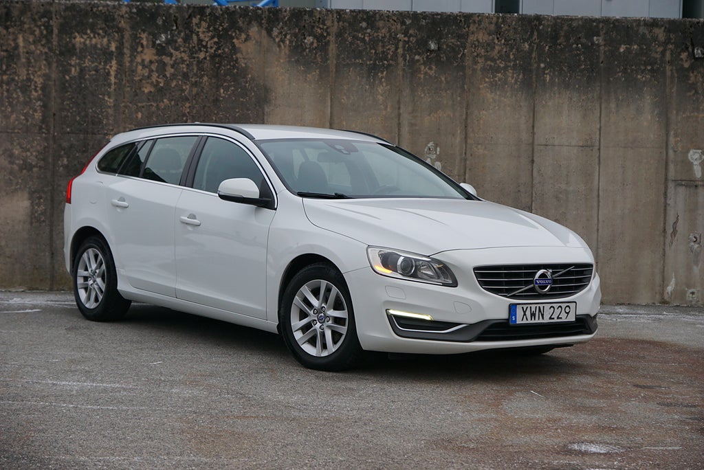 Volvo V60 D3 Momentum|Drag|Värmare|Rattvärme|