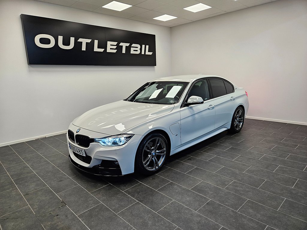 BMW 330e Sedan M Sport Laddhybrid 252hk Välutrustad 