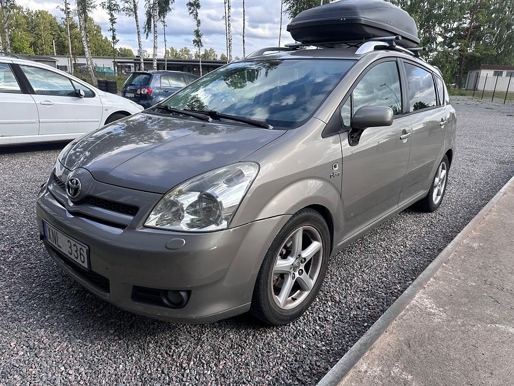 Toyota Corolla Verso 2.2 D-CAT Euro 4