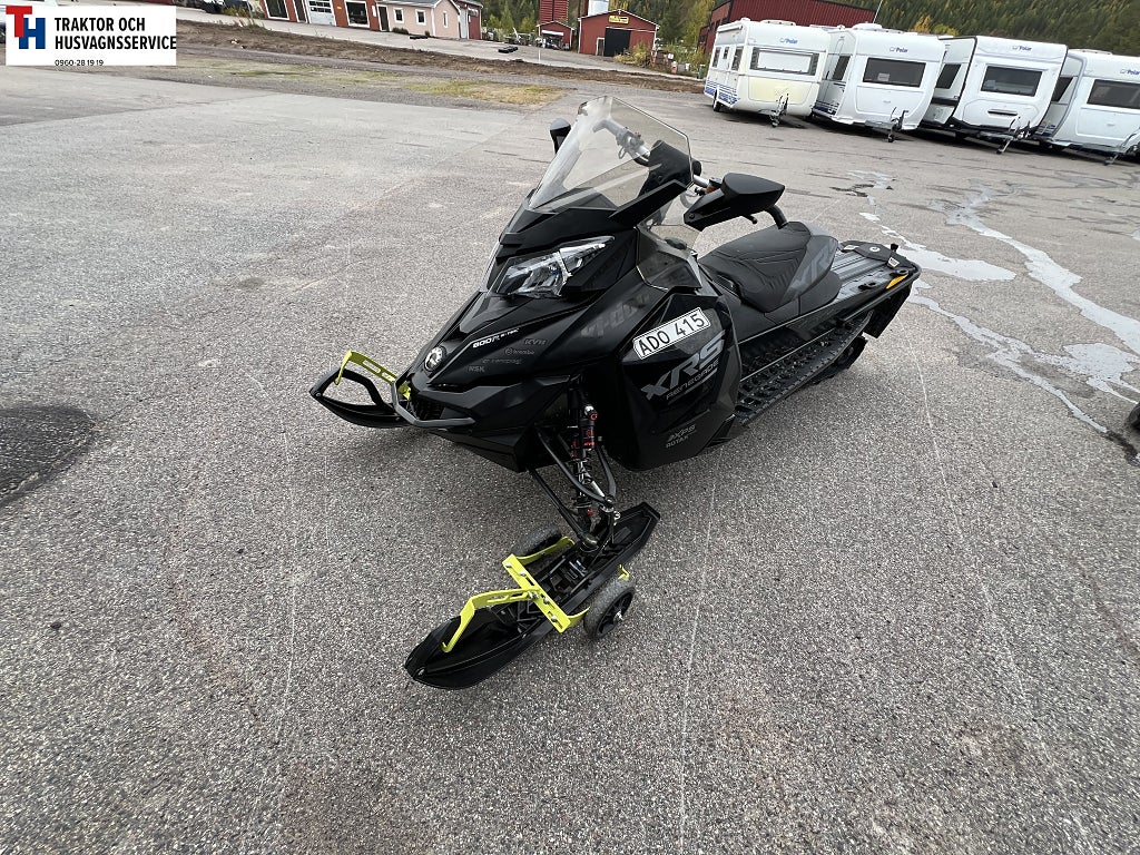 Ski-Doo Renegade X-RS 800 529 mil i fint skick .